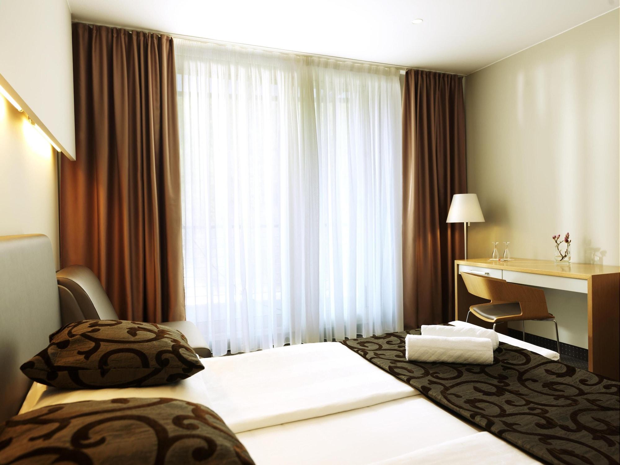 Hotel Thermana Park Lasko**** Superior Экстерьер фото