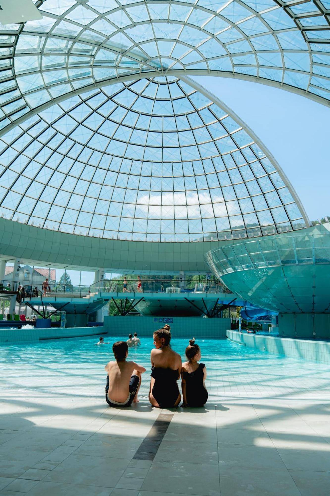 Hotel Thermana Park Lasko**** Superior Экстерьер фото