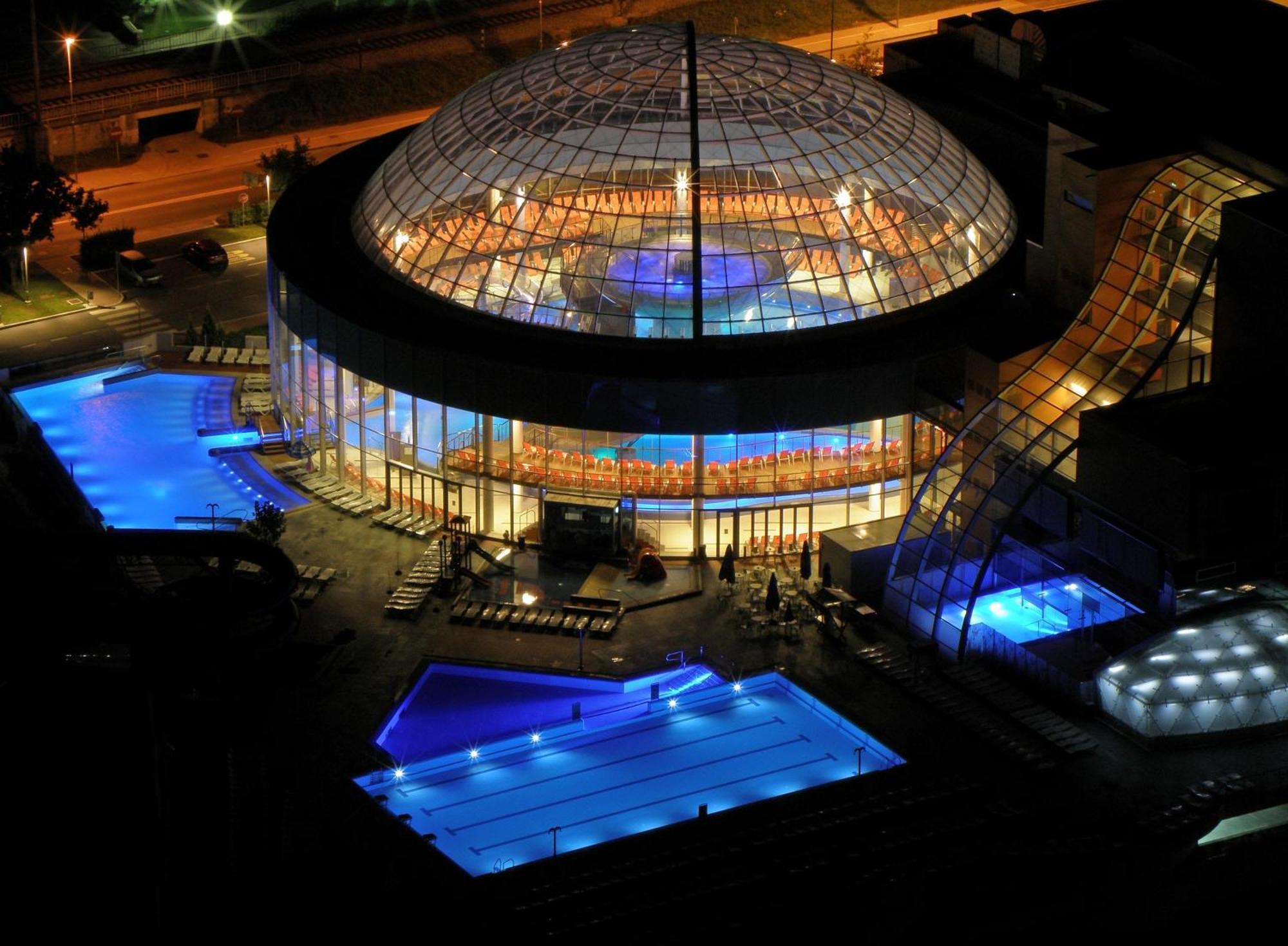 Hotel Thermana Park Lasko**** Superior Экстерьер фото