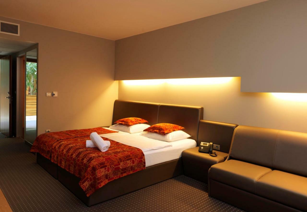 Hotel Thermana Park Lasko**** Superior Экстерьер фото