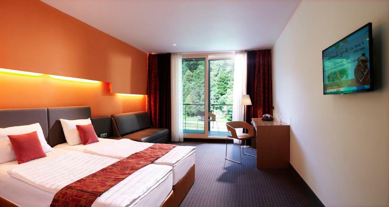 Hotel Thermana Park Lasko**** Superior Экстерьер фото